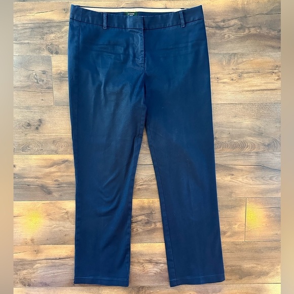 J. Crew Pants - J.Crew City Fit Stretch Chino Pants – Size 0 – Navy – Workwear / Business Casual